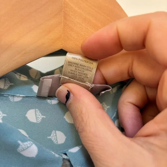 LOFT Blue Acorn Pattern Button Long Sleeves Size Small Cottagecore Grannycore - Picture 8 of 11